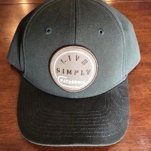 Patagonia Roger That “Live Simply”